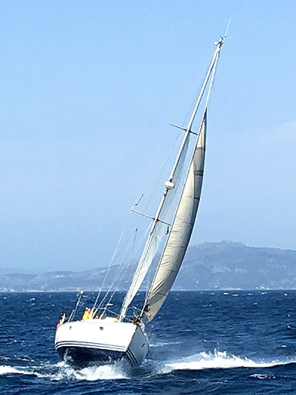 Monohull